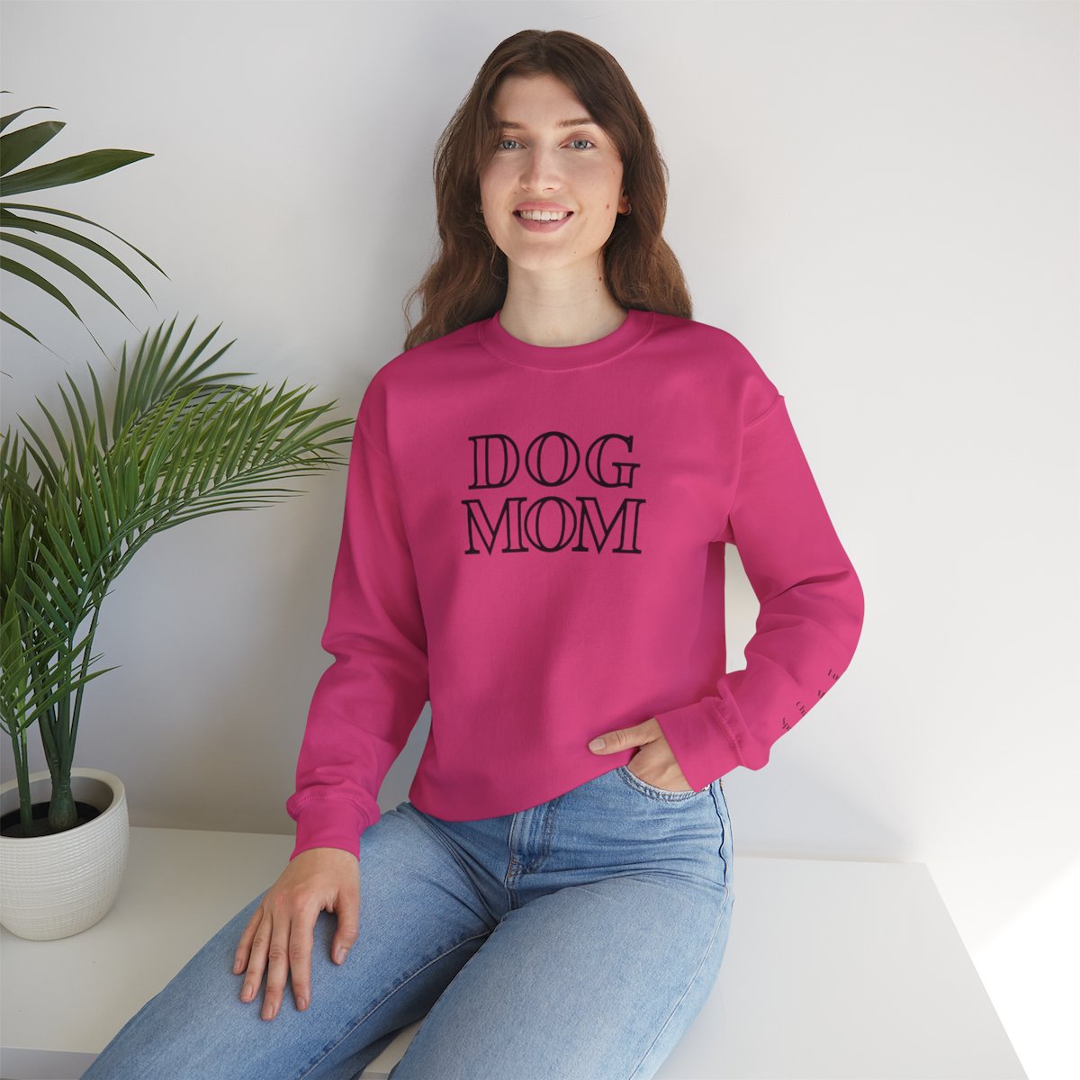 Personalized Dog Mom Heavy Blend™ Crewneck Sweatshirt