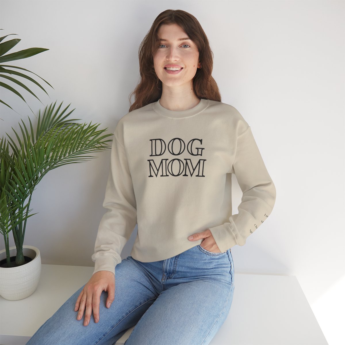 Personalized Dog Mom Heavy Blend™ Crewneck Sweatshirt