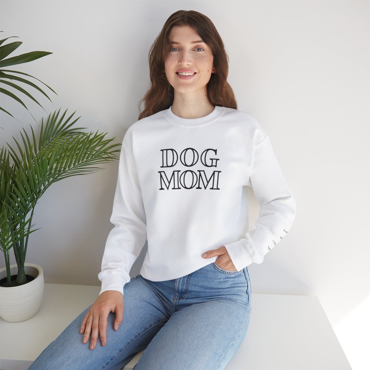 Personalized Dog Mom Heavy Blend™ Crewneck Sweatshirt